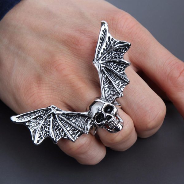 Bague Valkyrie avec Tête de Mort en Acier