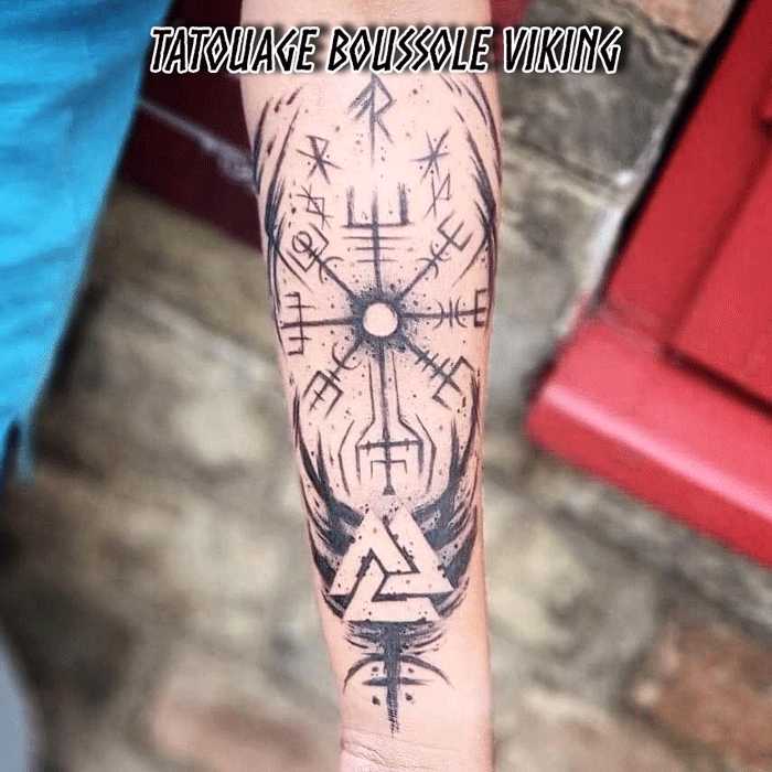 Tatouage boussole viking
